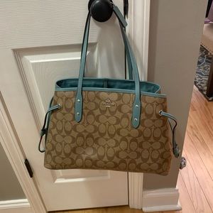 Coach purse, excellent used condition